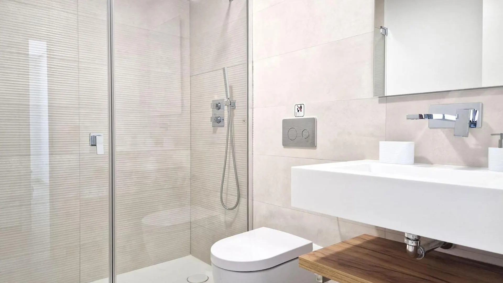 3 Bedroom Apartment In Alborada Homes, Benahavis 0*,