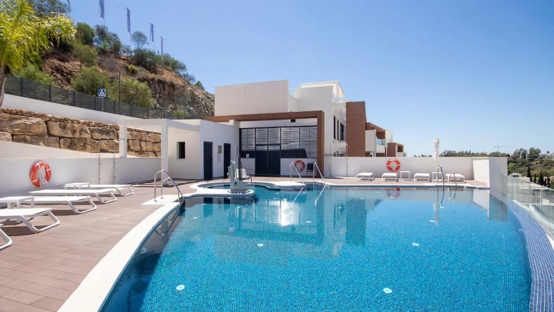 3 Bedroom Apartment In Alborada Homes, Benahavis