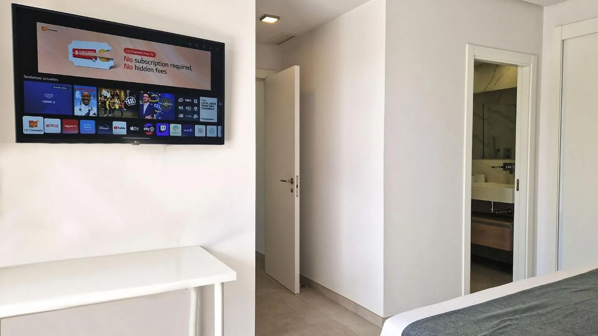 3 Bedroom Apartment In Alborada Homes, Benahavis 0*,  Spain