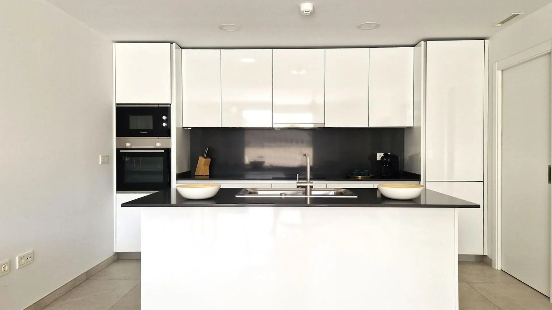 3 Bedroom Apartment In Alborada Homes, Benahavis 0*,