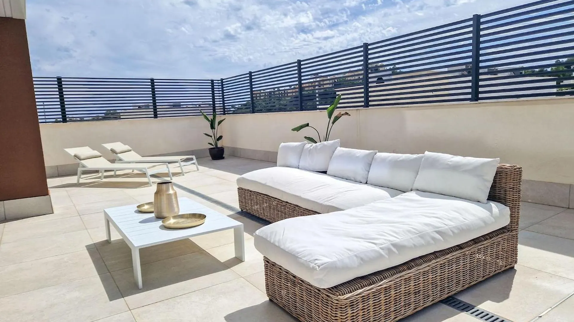 3 Bedroom Apartment In Alborada Homes, Benahavis Spain